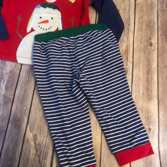 Mini Boden snowman outfit
